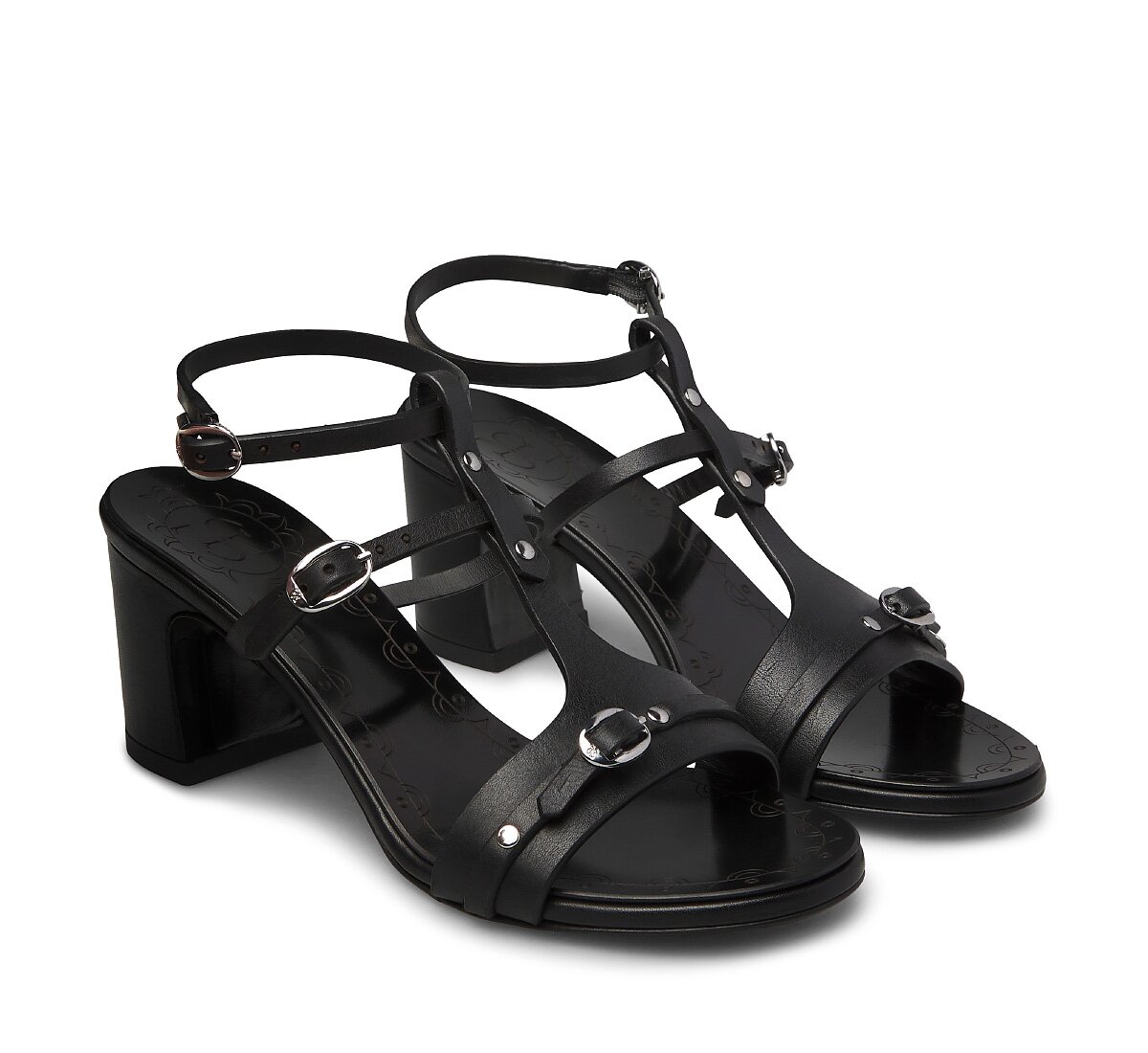 Sandal in calfskin leather