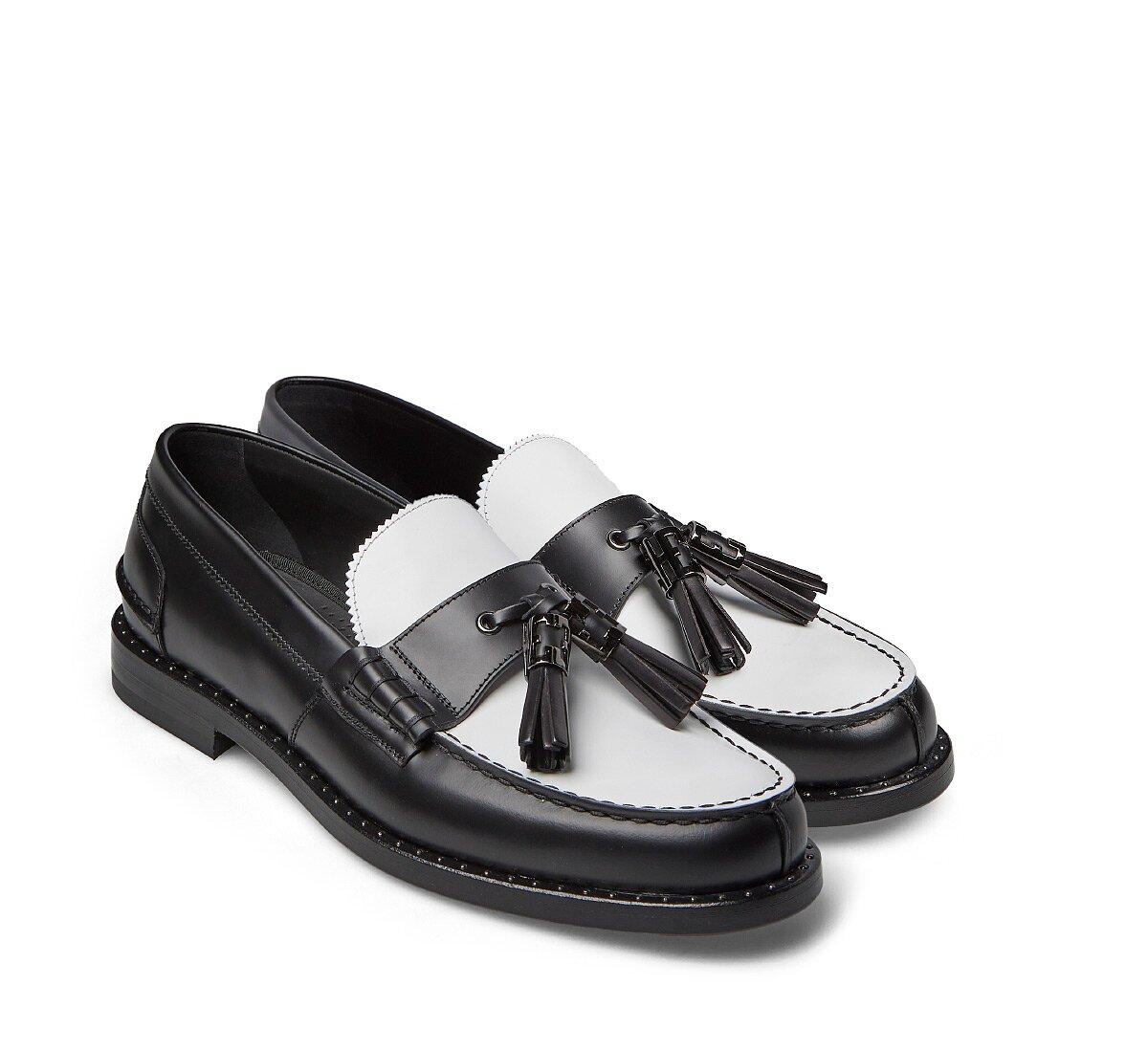 Two-tone calf leather loafer with tassels