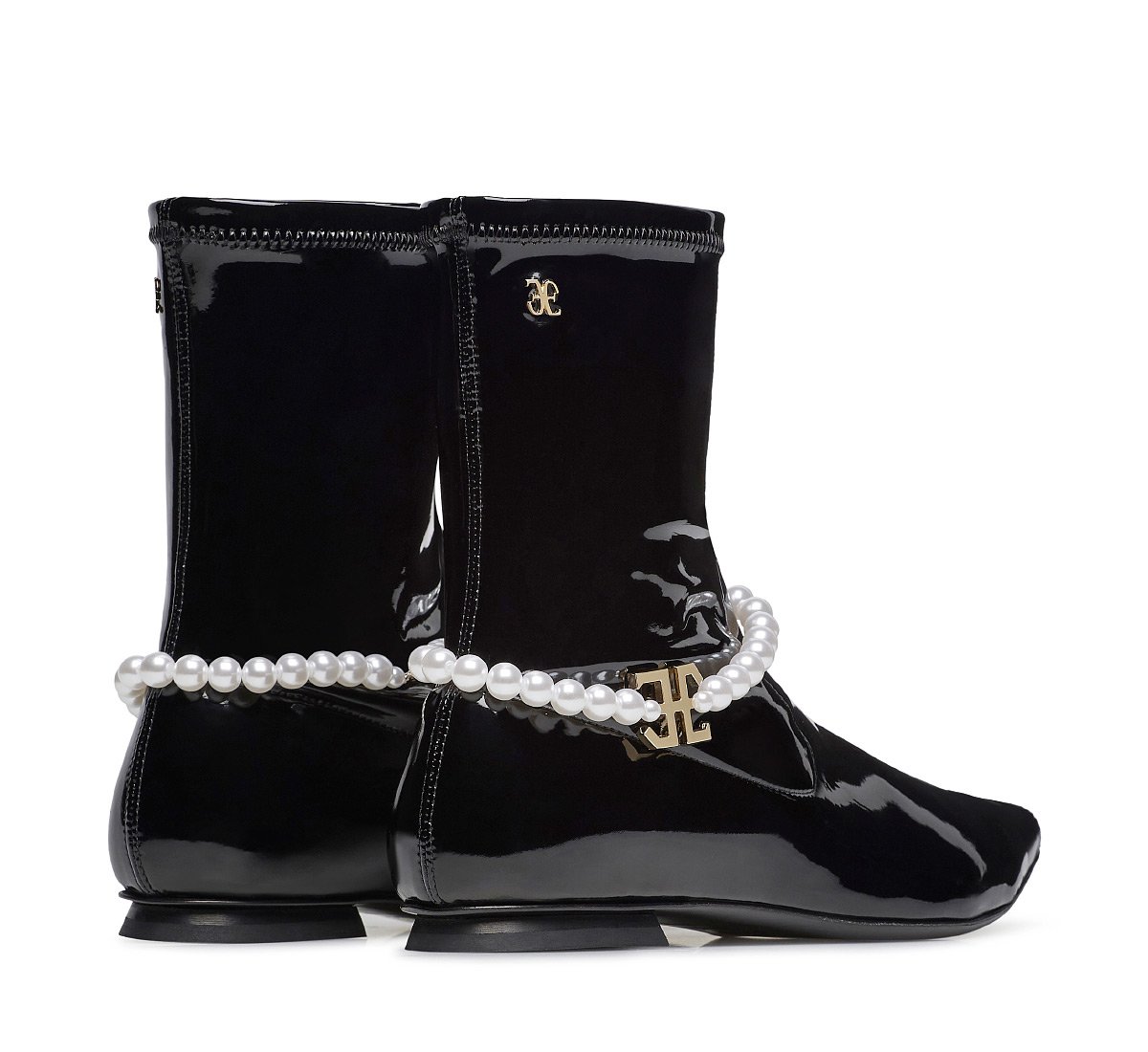Fabi ankle boot in patent leather with pearl decoration