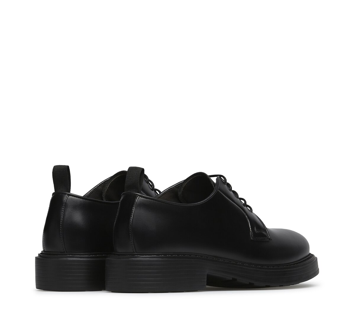 Derby in calfskin