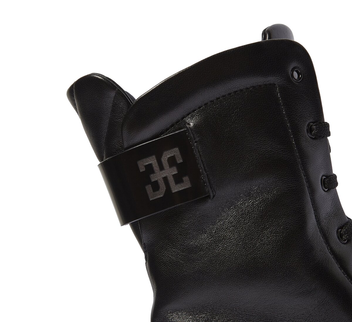 Stivale stringato in nappa