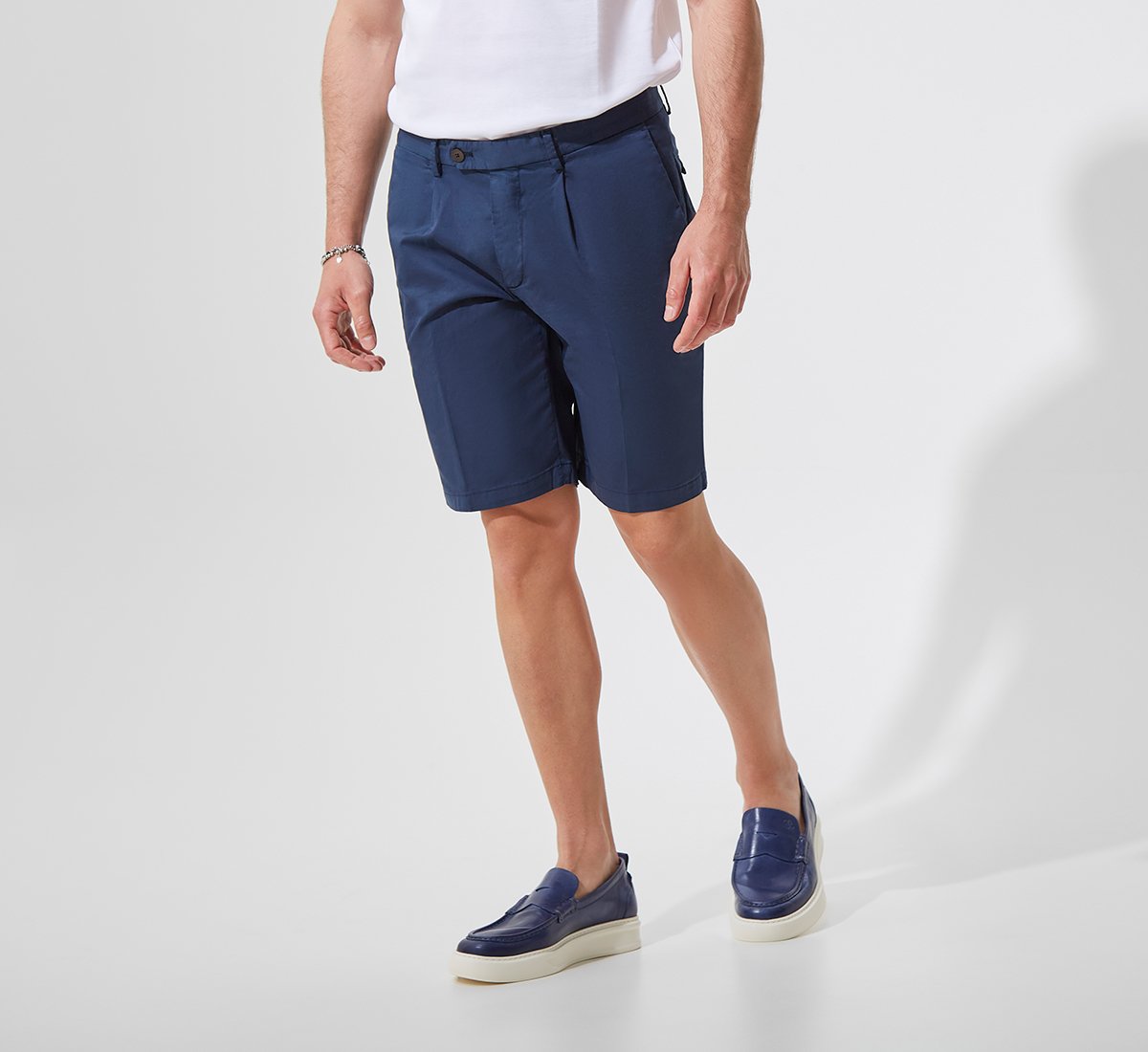 Structured Bermuda shorts