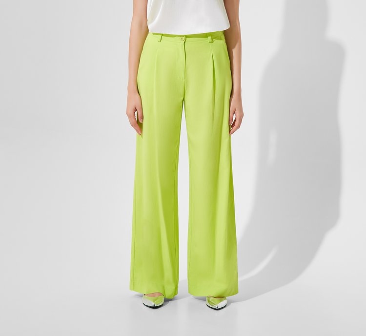 Wide-leg trousers with pleats