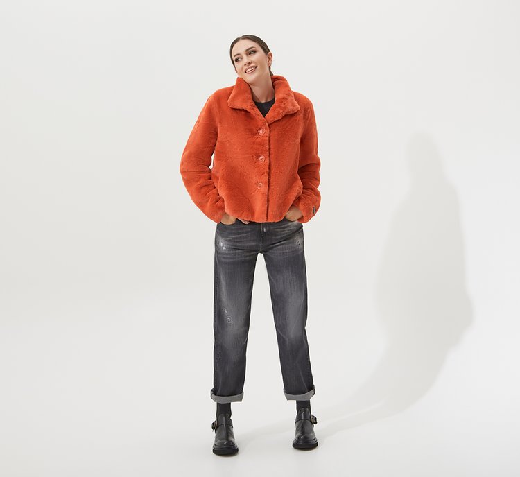 Оранжевая тедди-куртка