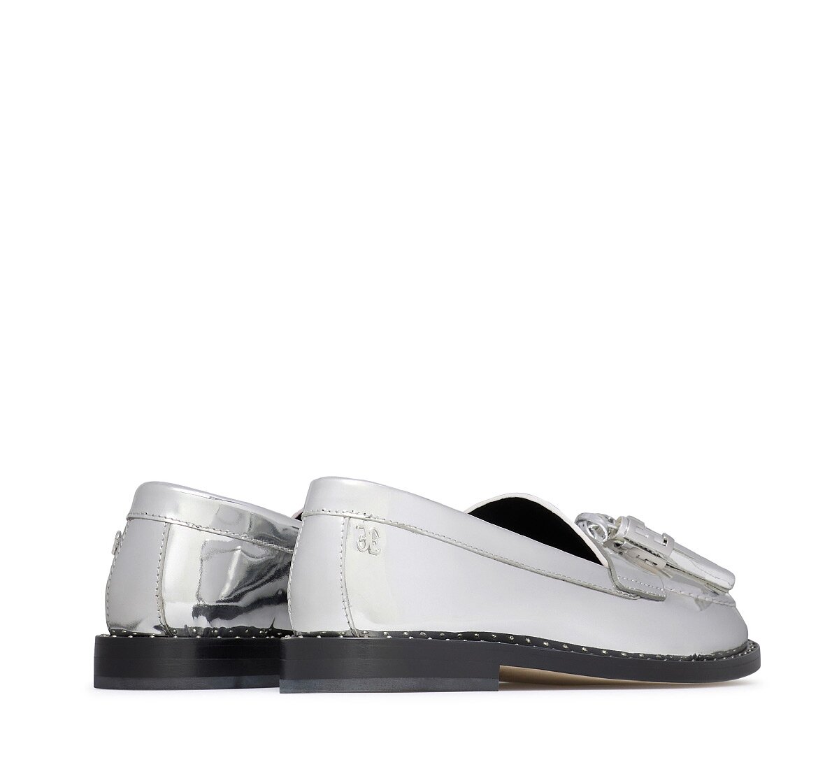 Loafer with tassels and small studs