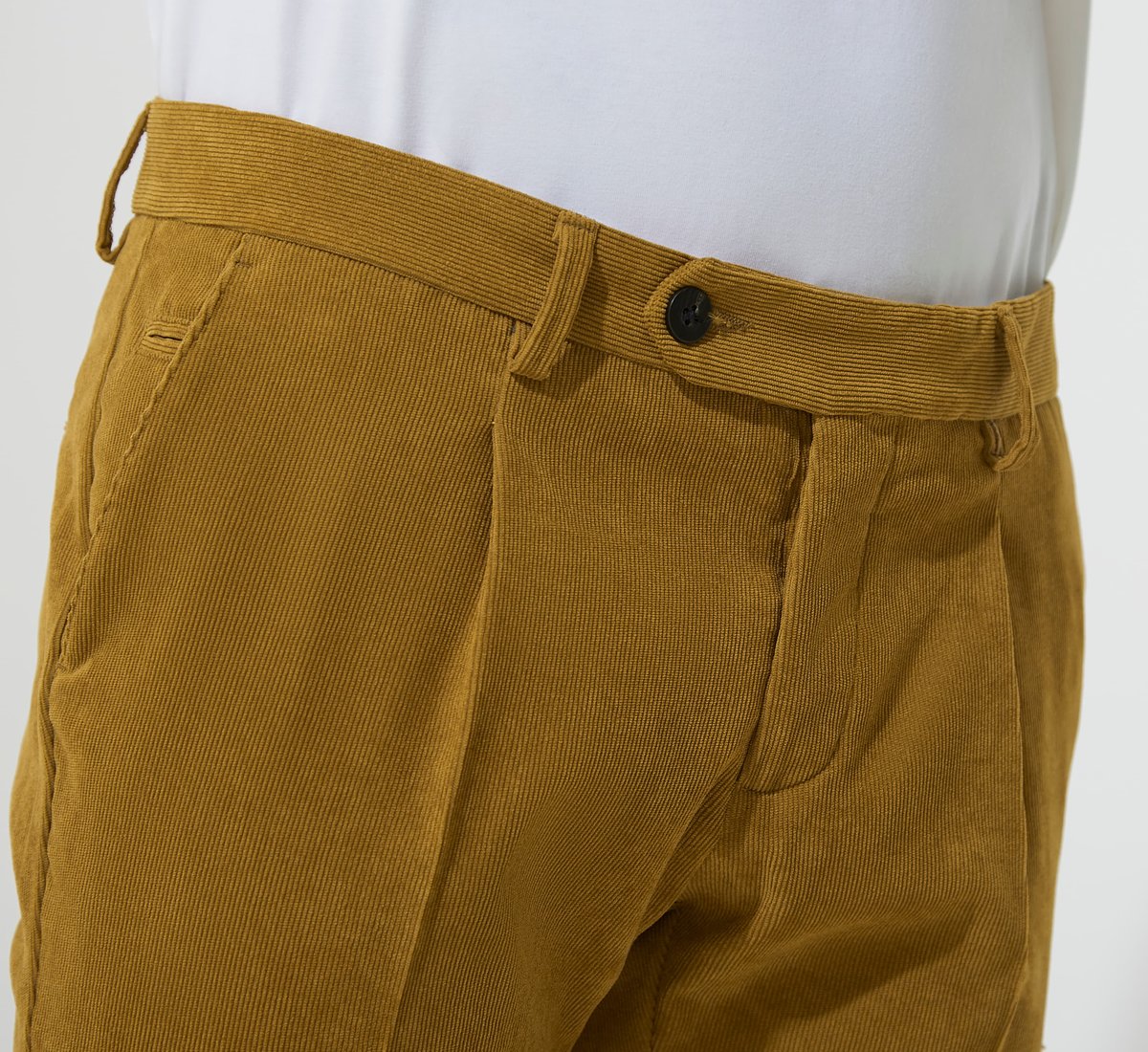 Охра желтая зауженные брюки