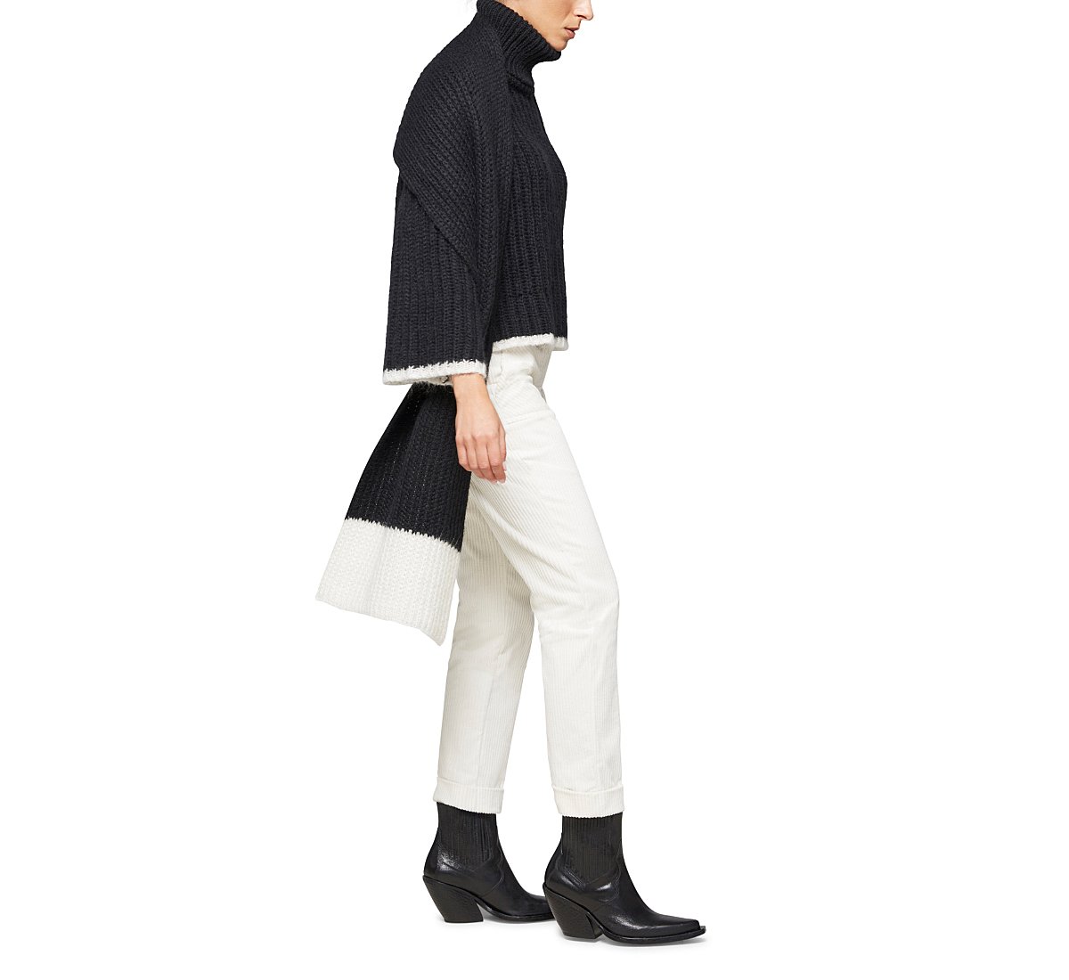 Cropped turtleneck sweater with brioche stitch