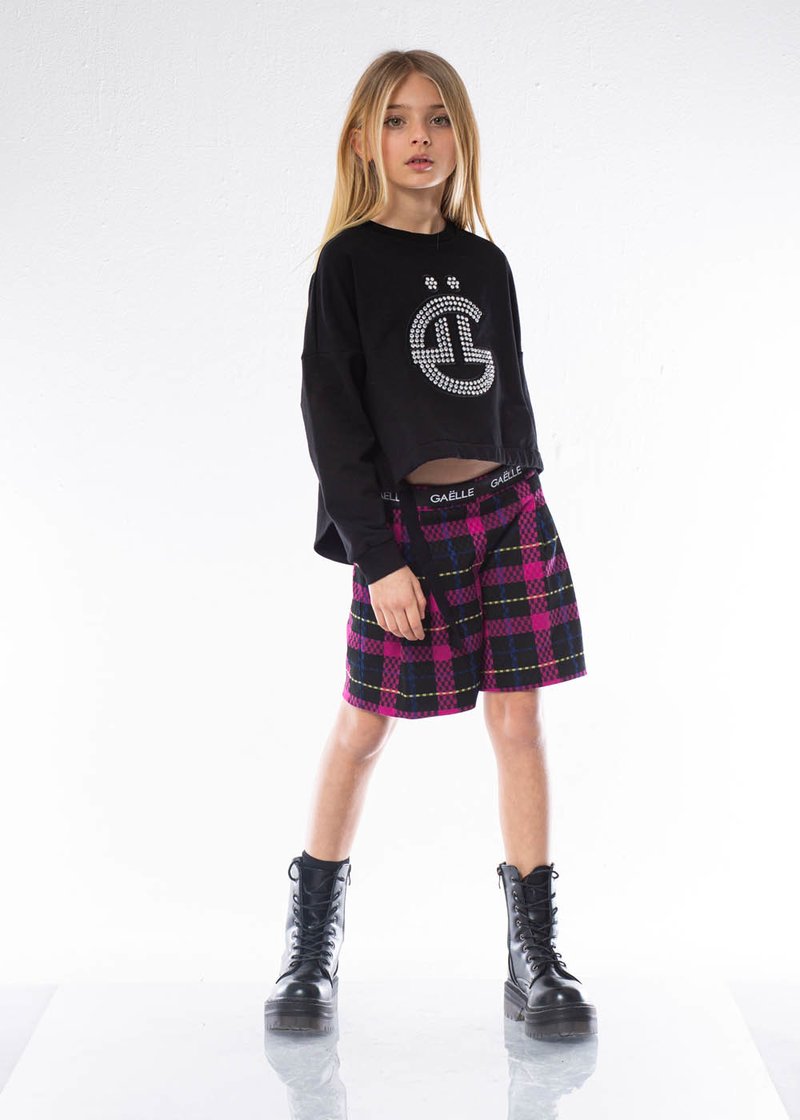 PLEATED SHORTS WITH TARTAN PATTERN
