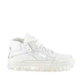 Men's BOLD all-white shoes with crystal-effect sole