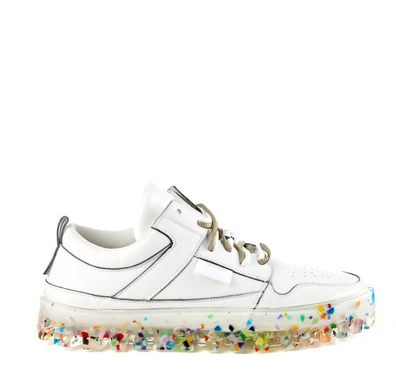 Men's BOLD low-top white shoes with recycled sole