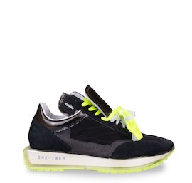 SNK-100M black plexi collection trainers with fluorescent detail