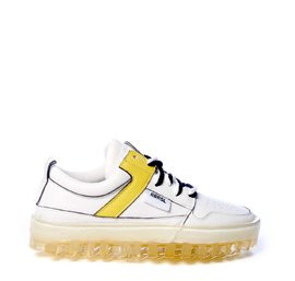 Women's BOLD low-top white leather trainers with yellow detailing