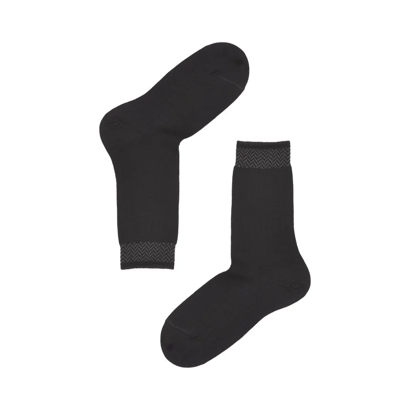 Women's ribbed short crew socks with herringbone pattern cuff - Black