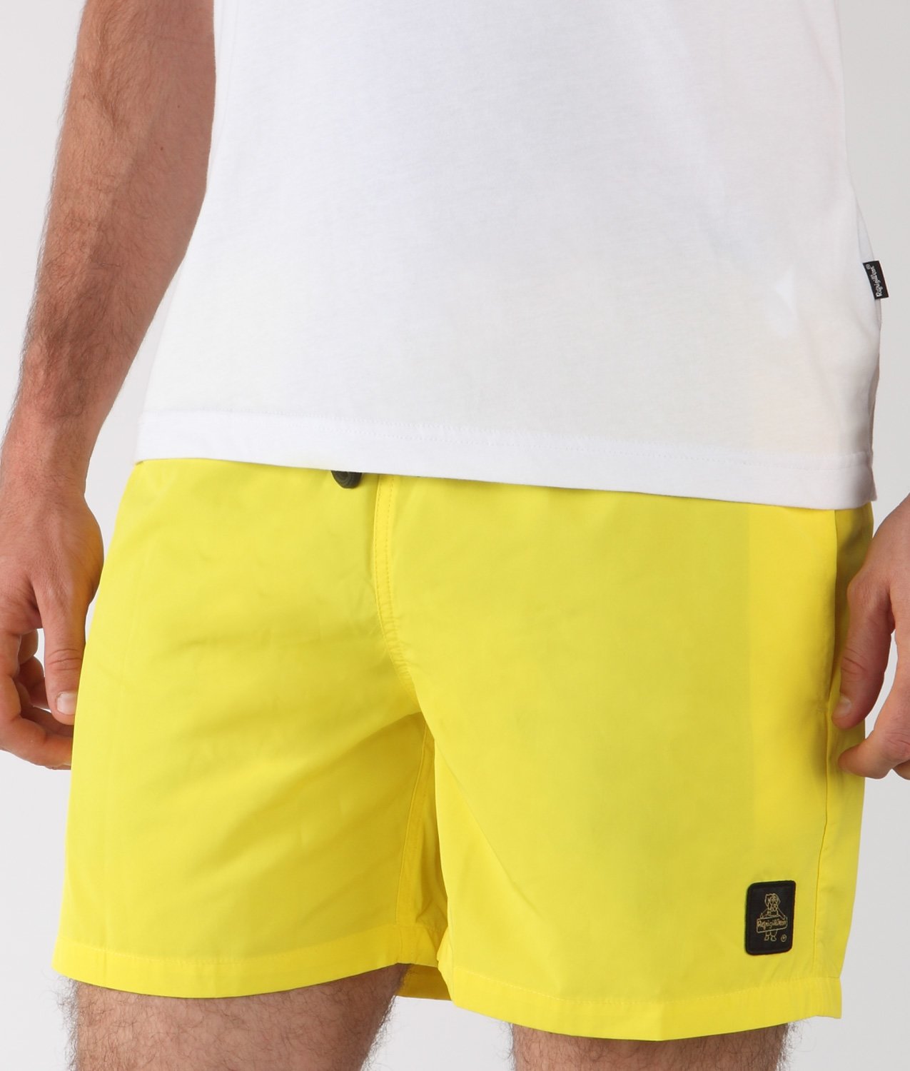 SAND SHORT