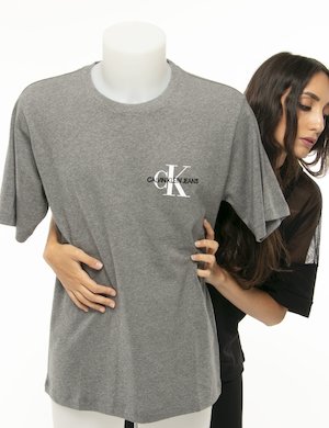 T-shirt uomo scontata - T-shirt Calvin Klein logo a lato