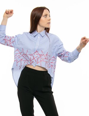 Camicia donna elegante scontata - Camicia GAeLLE asimmetrica con logo stampato