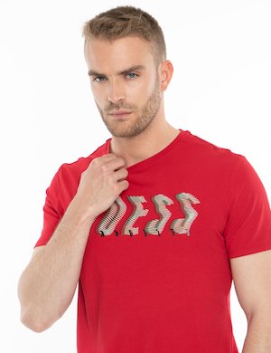 T-shirt uomo scontata - T-shirt Guess logo futuristico
