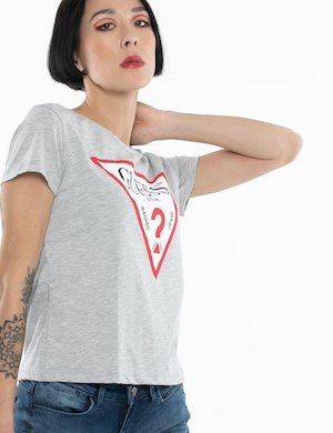 Abbigliamento donna Guess scontato - T-shirt Guess maxi logo