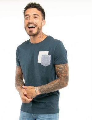 Yes Zee uomo outlet - T-shirt Yes Zee con taschino a contrasto e toppa