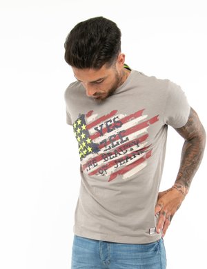 T-shirt uomo scontate online - T-shirt Yes Zee con stelle in rilievo