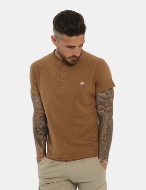 Abbigliamento uomo scontato - T-shirt Yes Zee marrone tabacco