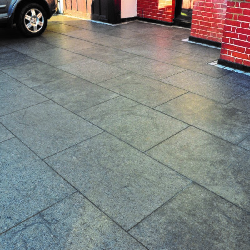 Ash Black Sawn & Brushed Natural Granite Paving (295x295 Packs) - Ash