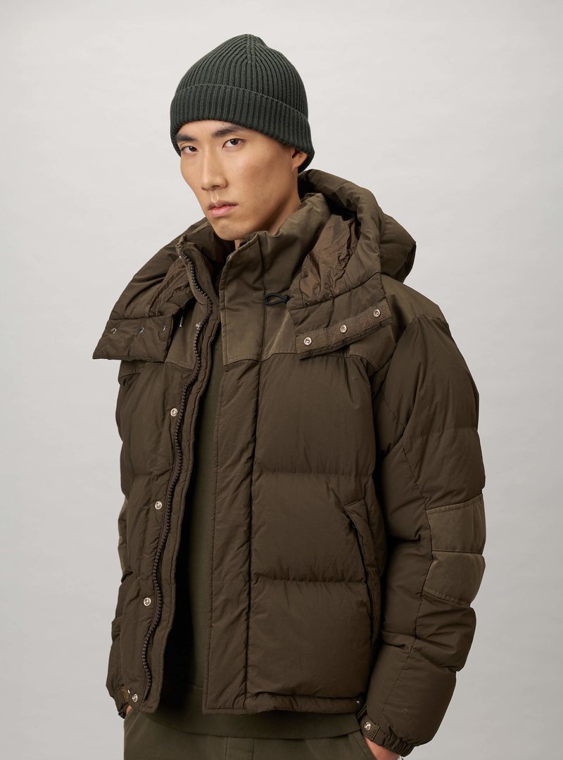 TEN C - view 3