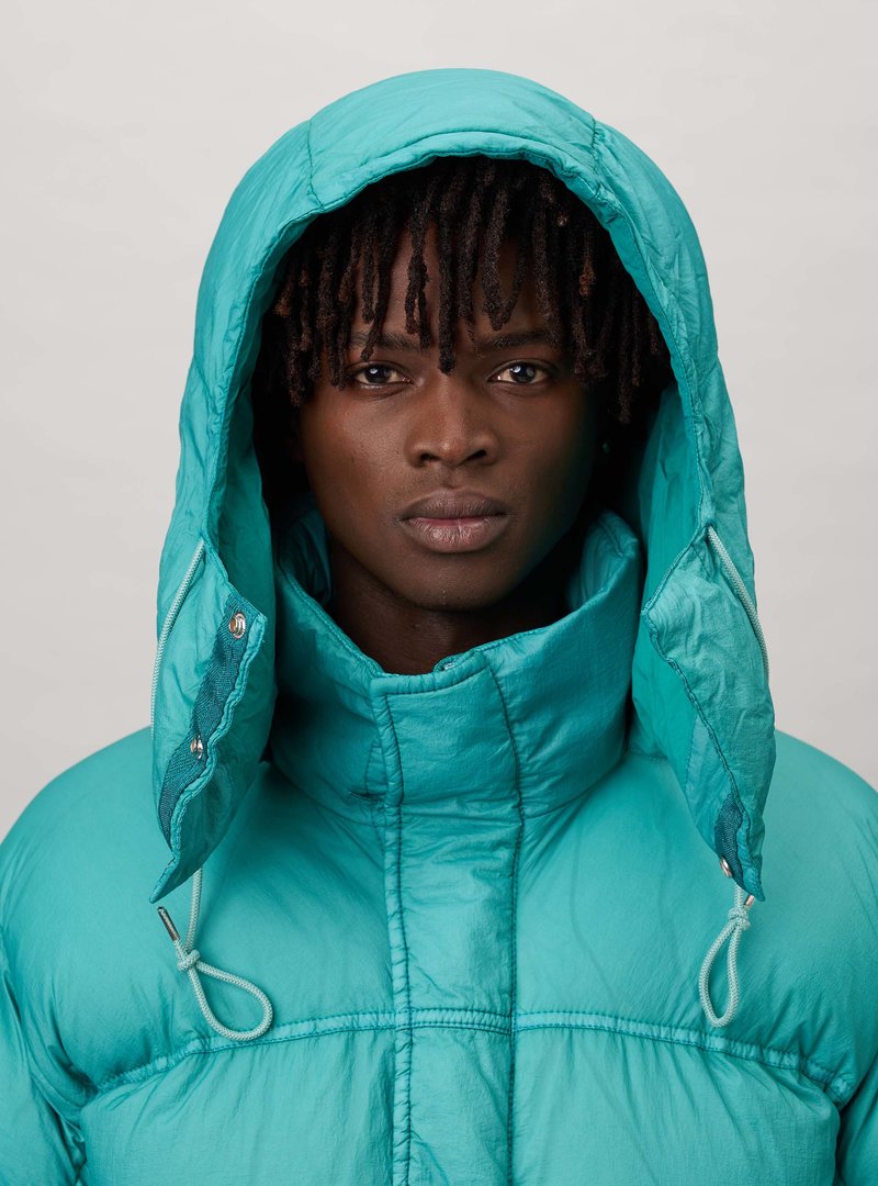 Ten C テンシー ASPEN DOWN JACKET 製品染ナイロン フーデッドダウンジャケット ジャケット ブルー 22CTCUC03141 Aspen Down Jacket | Ten c ®