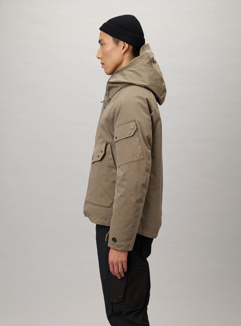 TEN C - view 3