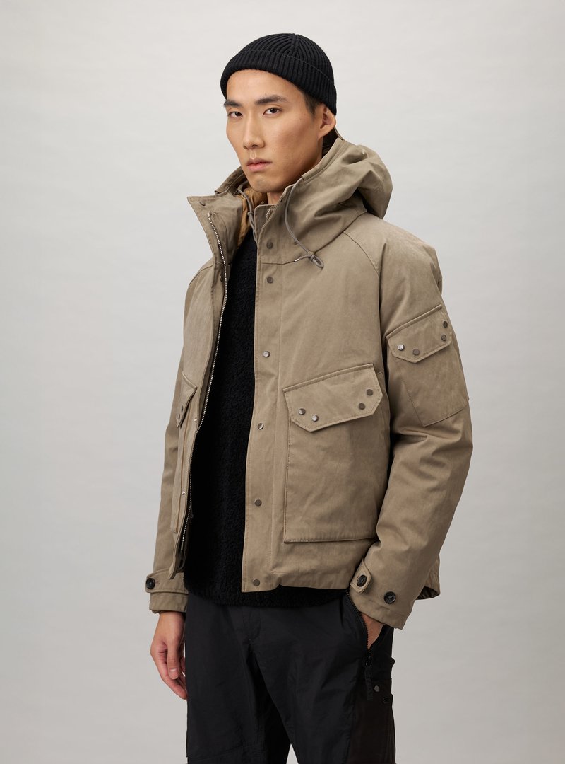 TEN C - view 4