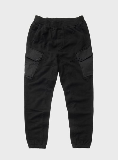 TEN C - MULTI POCKET SNAP SWEATPANTS - Black - TEN C