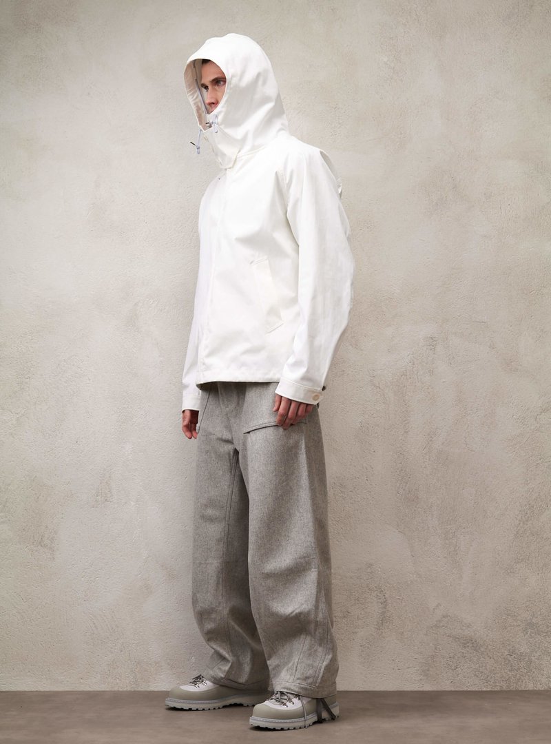 TEN C - view 4