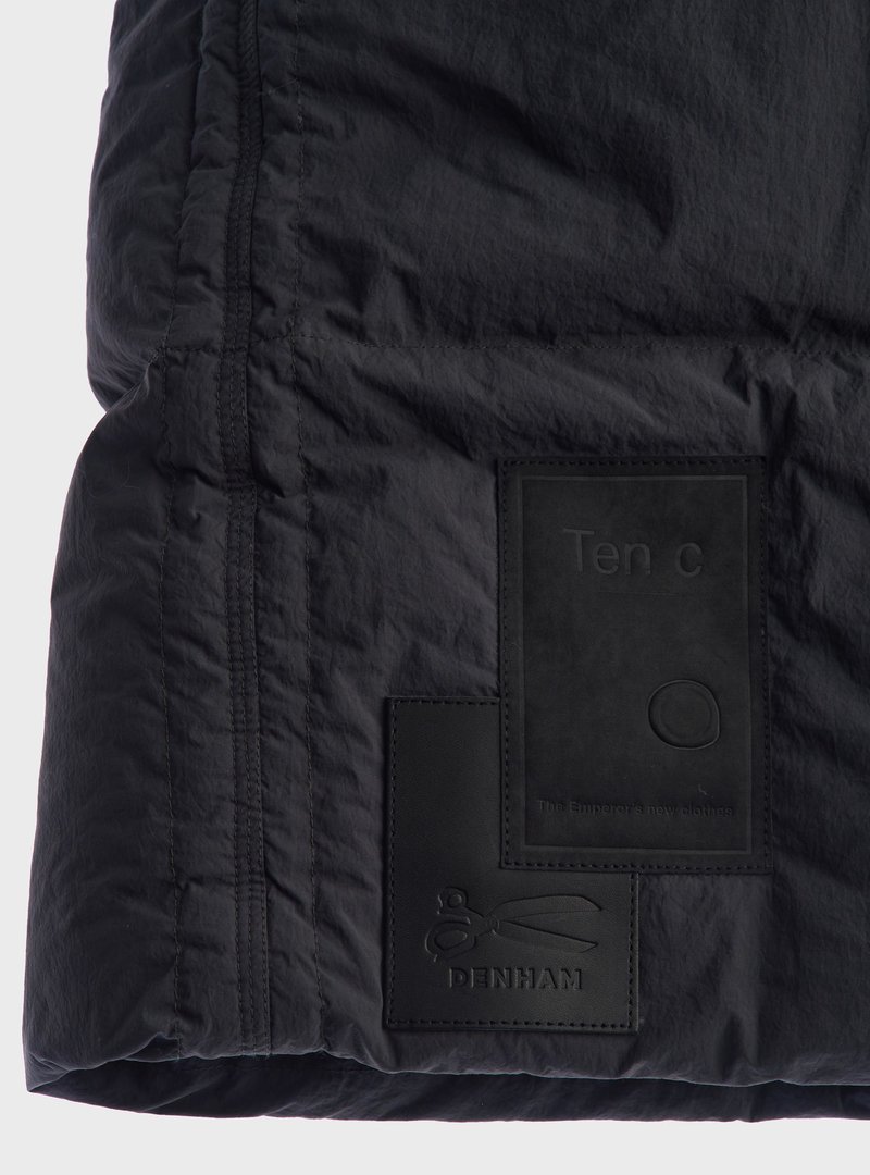 TEN C - view 6