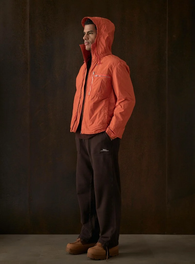 TEN C - view 3
