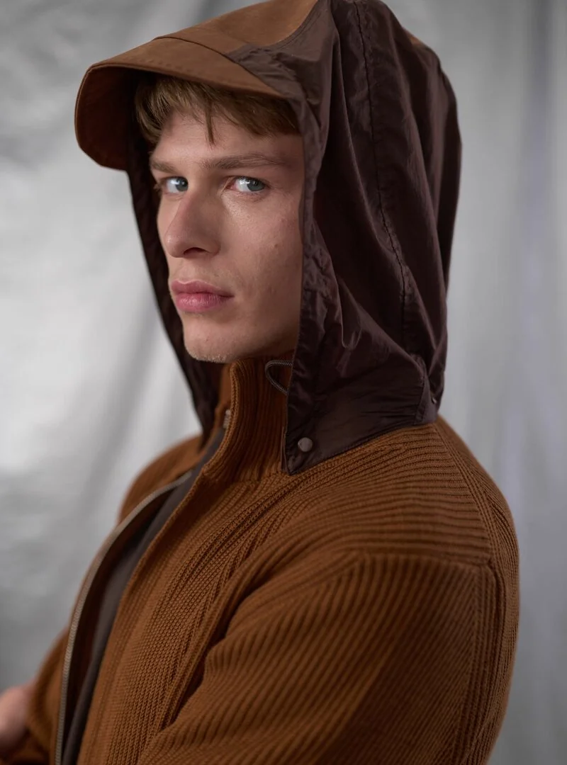 TEN C - view 6