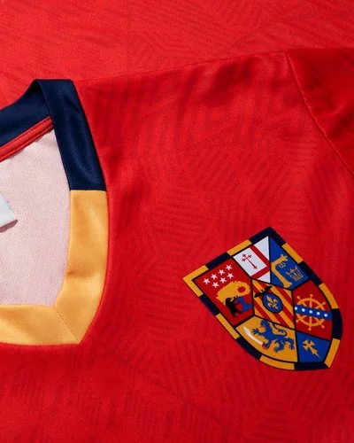 Outlet Umbro - SPAIN ICONIC GRAPHIC JERSEY - Red -  2