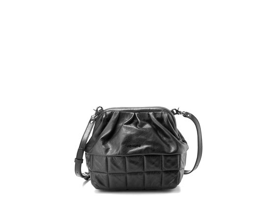 Avril<br />Black shoulder bag