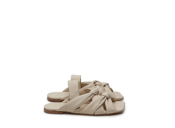 Flat meat-red sandals with strips - Beige