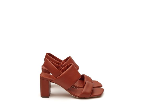 Brick-red polyhedral sandals with bands - Brick
