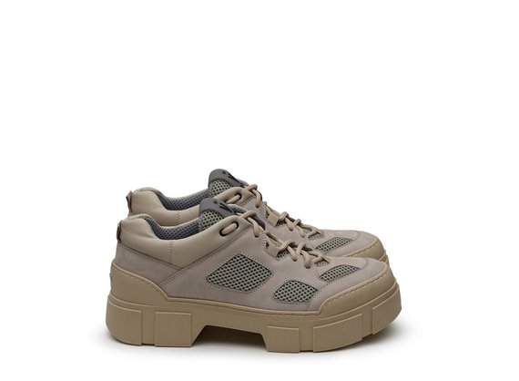 Men's sand-yellow Trek shoes with chunky lug sole - Sand