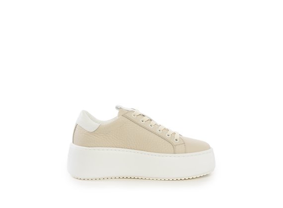 Wawe low-top beige platform shoes - Sandfarbene / Weiss