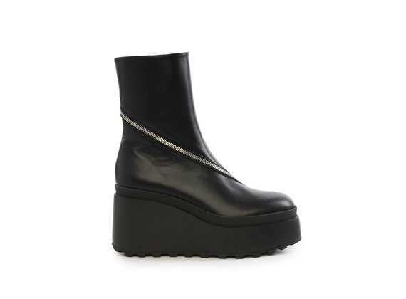 Black spiral boots with rubber wedge