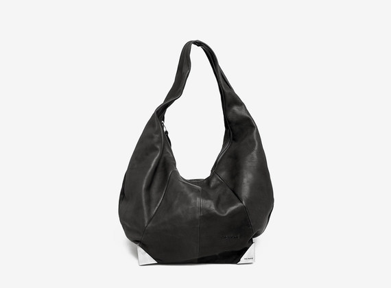 Leather bag with metal corners