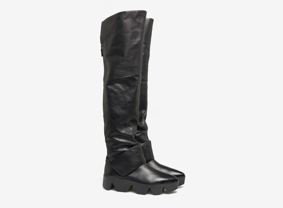 Thigh high boots with Velcro at the ankle - Black