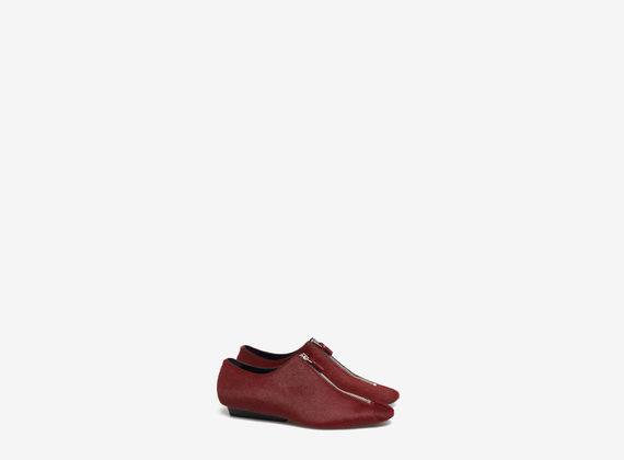 Chaussure en cuir façon poulain avec zip central - Red