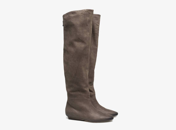 Thigh high boots with back zip - Brown