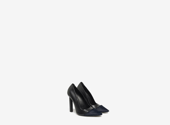 Decollete shoe with ponyskin toe-cap - Black / Blue