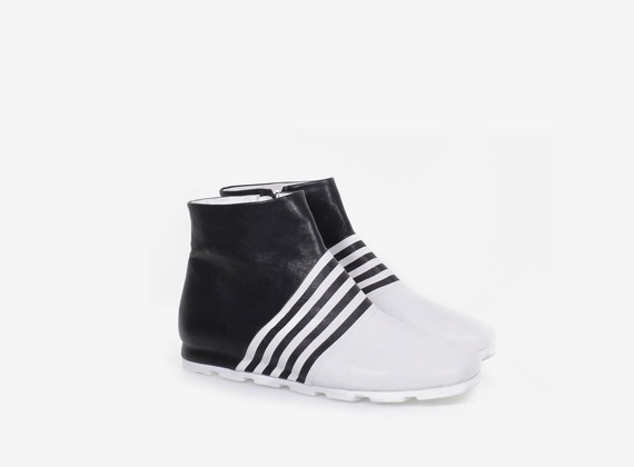 Optical ankle boot with internal zip - WHITE / BLACK
