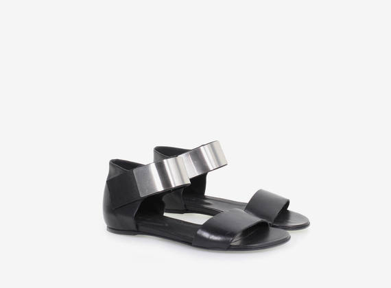 Leather sandal with metal closing strap - Black