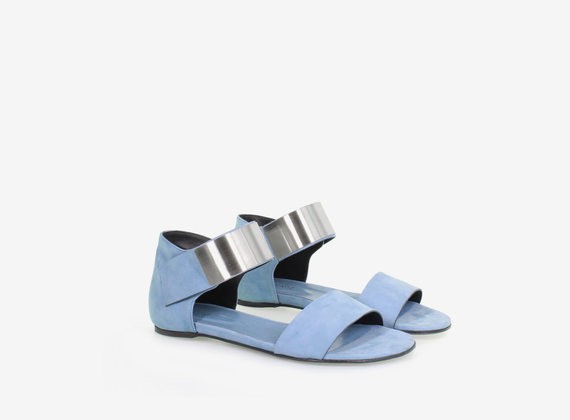Nubuk-Sandalen mit Verschlussriemen aus Metall - Light Blue